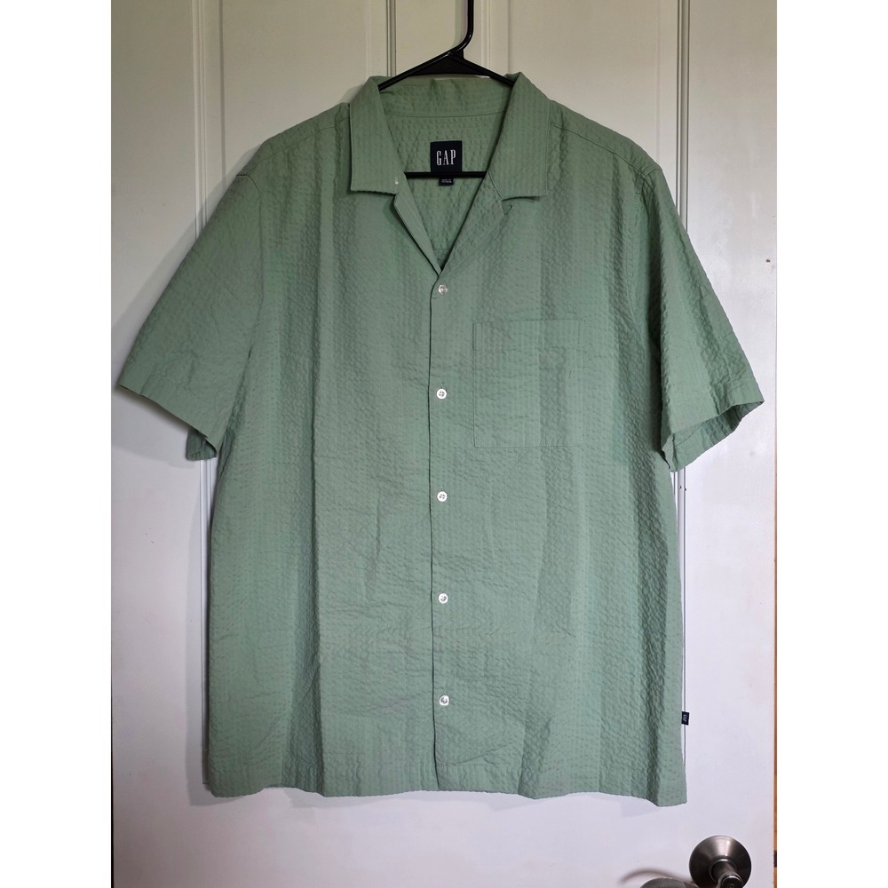 Gap Mens Large Sage Green Seersucker Short Sleeve Button Down Camp Collar Shirt